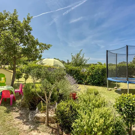 Holiday home Family Friendly House Kacana - Happy Vodnjan