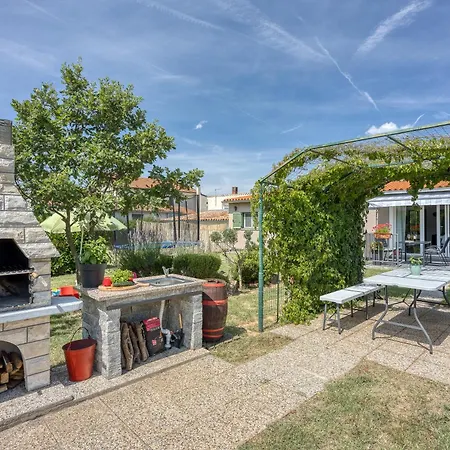 Ferienhaus Family Friendly House Kacana - Happy