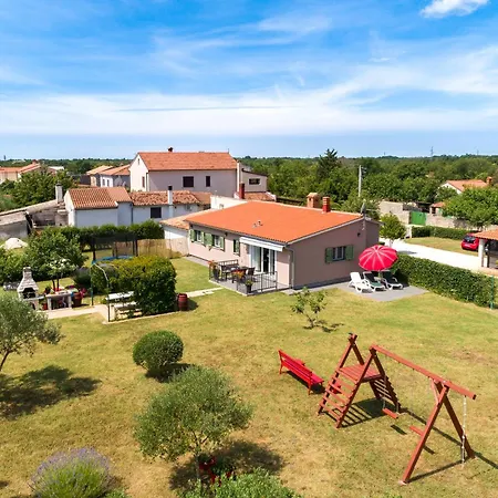 Prázdninový dům Family Friendly House Kacana - Happy *