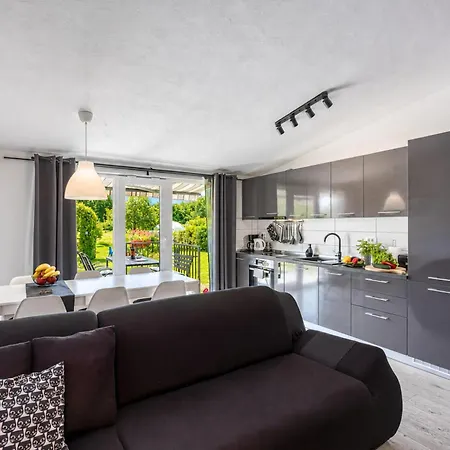 Vakantiehuis Family Friendly House Kacana - Garden & Bbq - Happy Vodnjan