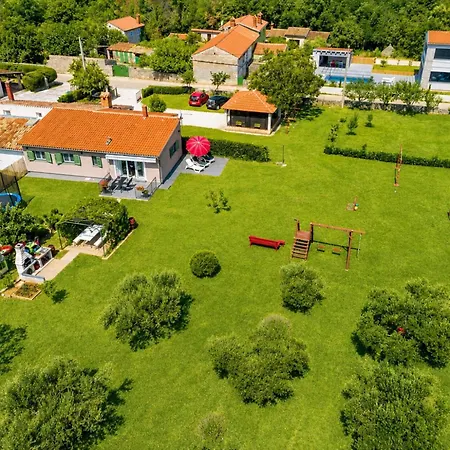 Family Friendly House Kacana - Garden & Bbq - Happy * Vodnjan