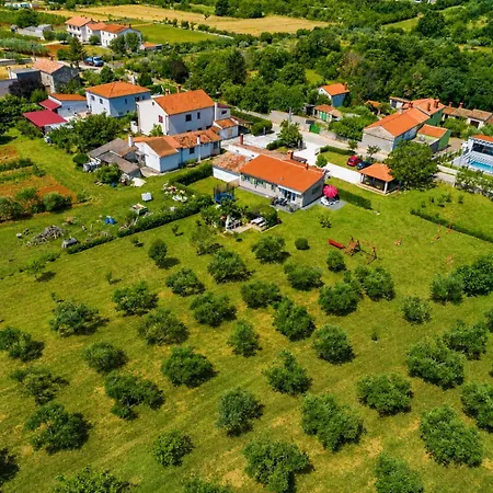 Family Friendly House Kacana - Garden & Bbq - Happy *